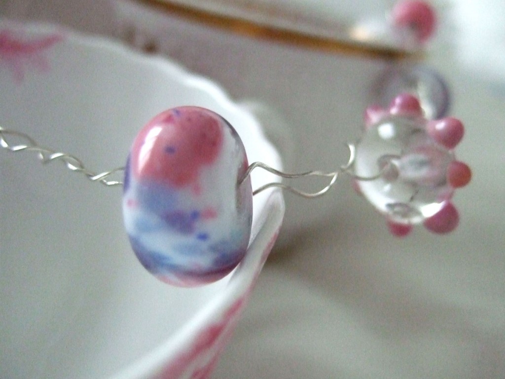 pink & purple necklace, detail