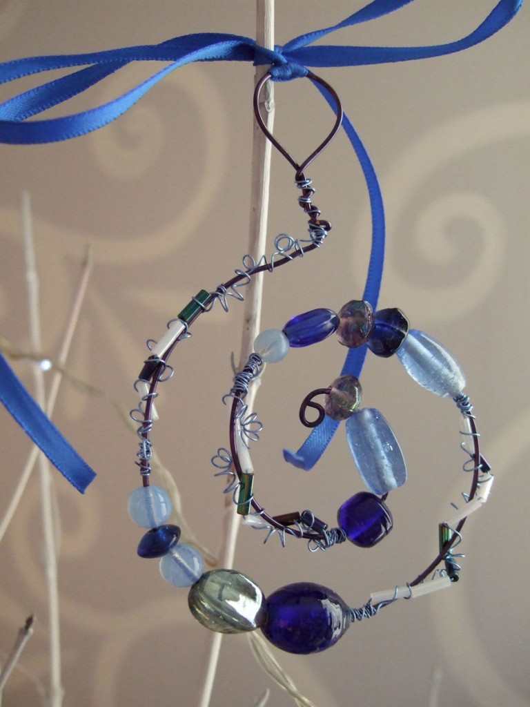 spiral wire & bead decoration