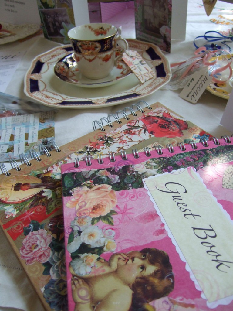 medium & large guest books